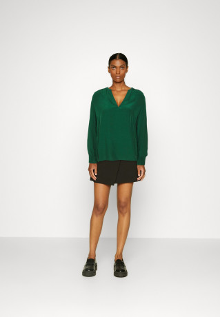 Tommy Hilfiger SOLID V NECK BLOUSE Blouse prep green БЛУЗКА С V-ОБРАЗНЫМ ВЫРЕЗОМ Блузка подготовка зеленый