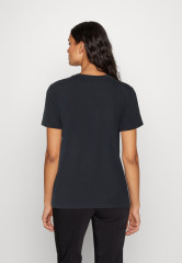 Tommy Hilfiger REG VARSITY EMB C-NK SS Print T-shirt desert sky REG VARSITY EMB C-NK SS Футболка с принтом небо пустыни