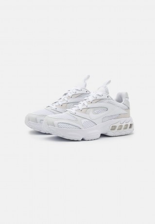 Nike Sportswear ZOOM AIR FIRE Sneaker low photon dust/white/summit white ZOOM AIR FIRE кроссовки женские низкие фотонная пыль/белый/вершинный белый