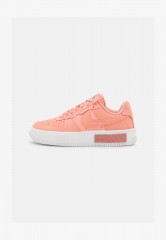 Nike Sportswear W AIR FORCE 1 FONTANKA Sneaker low light madder root/summit white/rust pink W AIR FORCE 1 FONTANKA кроссовки женские низкие светлый корень марены/вершина белая/ржаво-розовая
