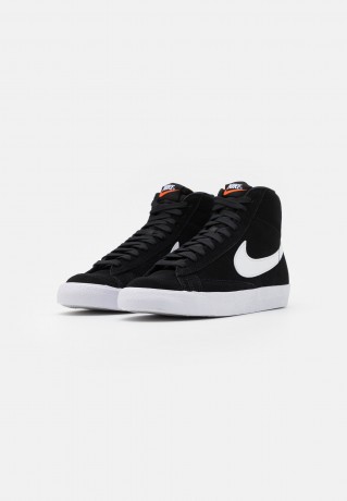 Nike Sportswear BLAZER MID #x27;77 UNISEX Sneaker high black/white/total orange BLAZER MID #x27;77 UNISEX — Высокие кроссовки женские черный/белый/полный оранжевый