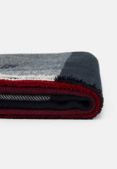 Tommy Hilfiger FEMININE BLANKET Foulard desert sky mix ЖЕНСКОЕ ОДЕЯЛО Платок микс пустынного неба