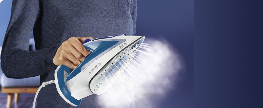 Tefal Tefal Dampfbugeleisen Easygliss Plus FV5751 Kratzfeste Bugeleisen, 2700,00 W, Durilium Airglide-Bugelsohle Schnelles und effektives Bugeln Паровой утюг Tefal Easygliss Plus FV5751 Устойчивый к царапинам утюг, 2700,00 Вт, подошва Durilium Airglide Б