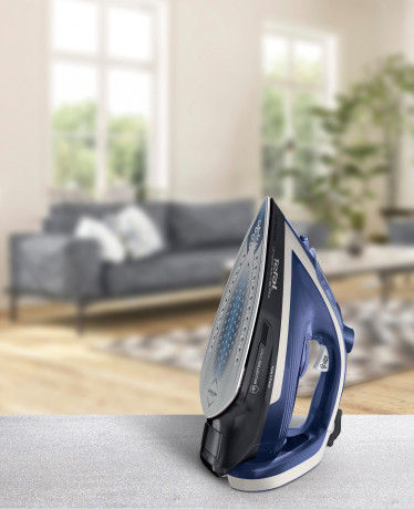 Tefal Tefal Dampfbugeleisen FV6846 Ultragliss, 2800 W, 50 g/Min. kontinuierliche Dampfabgabe, 260 g/Min. Dampfstoss, kratzfest Паровой утюг Tefal FV6846 Ultragliss, 2800 Вт, 50 г/мин. непрерывная подача пара, 260 г/мин. Паровая струя, устойчивая к царапи