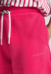 Tommy Hilfiger LOGO TERRY Shorts bright cerise pink шорты с ЛОГОТИПОМ ярко-вишнево-розовый