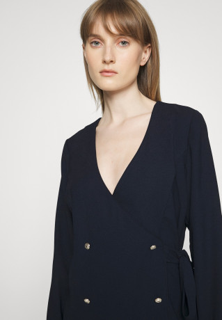 Tommy Hilfiger CREPE WRAP DRESS Day dress desert sky ПЛАТЬЕ ИЗ КРЕПА С ЗАПАХОМ Повседневное платье небо пустыни