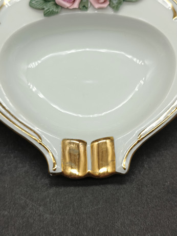 Пепельница винтажная Dresden с розовыми цветками, фарфор, 14 х 3 см, Германия, 1960-70гг.