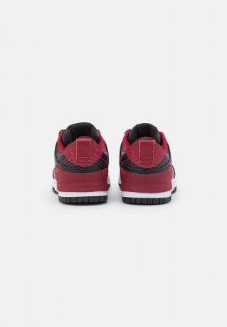 Nike Sportswear DUNK LOW DISRUPT 2 Sneaker low black/canyon rust/team red/hyper pink/white DUNK LOW DISRUPT 2 Низкие кроссовки женские черный/каньон ржавчины/командный красный/гипер-розовый/белый