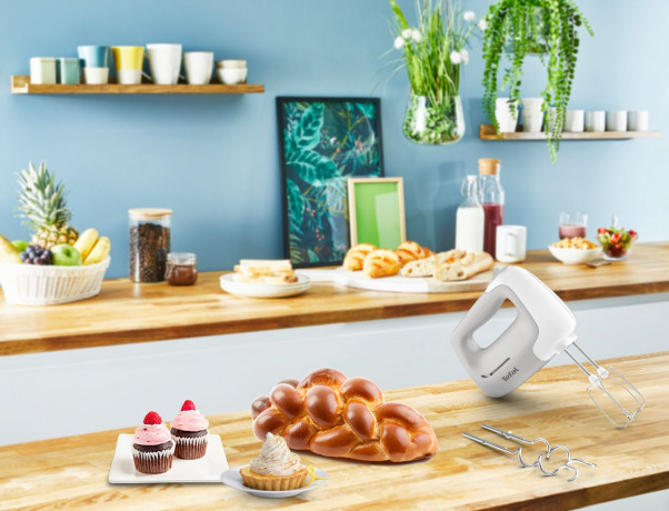 Tefal Tefal Handmixer HT450B Prep'Mix, 450 W, 5 Geschwindigkeiten, 2 Schneebesen und 2 Knethaken aus Edelstahl  Ручной миксер Tefal HT450B Prep'Mix, 450 Вт, 5 скоростей, 2 венчика и 2 насадки для теста из нержавеющей стали