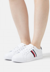 Tommy Hilfiger ESSENTIAL WEBBING CUPSOLE Trainers white ESSENTIAL WEBBING CUPSOLE — Кроссовки белый