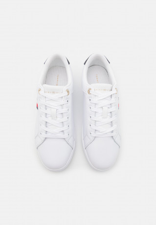 Tommy Hilfiger ESSENTIAL WEBBING CUPSOLE Trainers white ESSENTIAL WEBBING CUPSOLE — Кроссовки белый