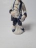 Винтажная фарфоровая статуэтка мужчины в викторианском стиле, 4.5см x 12см, Германия, 1960-70гг.