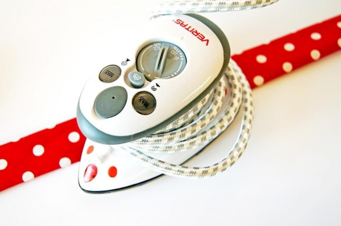 Veritas Veritas Dampfbugeleisen MiniSteam Bugeleisen, 408 W, Ideal fur unterwegs Паровой утюг Veritas MiniSteam, 408 Вт, идеально подходит для путешествий