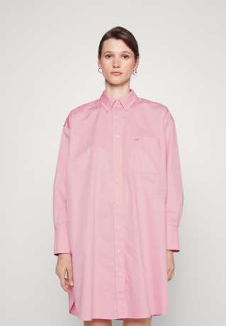 Tommy Hilfiger ICONS ARCHIVE DRESS  Day dress cupid pink ICONS ARCHIVE DRESS Повседневное платье амур розовый