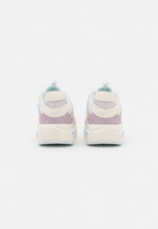 Nike Sportswear ZOOM AIR FIRE Sneaker low pearl white/white/pale ivory/iced lilac/barely green ZOOM AIR FIRE кроссовки женские низкие жемчужно-белый/белый/светлая слоновая кость/бледно-сиреневый/бледно-зеленый
