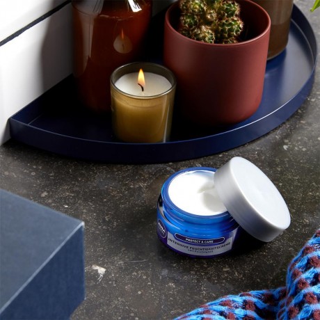Nivea Protect & Care Intensive Feuchtigkeitscreme  Protect &amp; Care Интенсивный увлажняющий крем