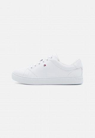 Tommy Hilfiger ESSENTIAL Trainers white ESSENTIAL Кроссовки белый