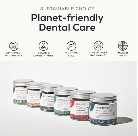 Georganics Mineral Toothpaste Activated Charcoal, 60 ml Зубная паста  с активированным углем, отбеливающая, без фтора, без SLS, с кокосовым маслом, натуральная, 60 мл