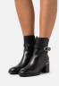 Tommy Hilfiger BELT HEELED BOOT Classic ankle boots black BELT HEELED BOOT Классические ботильоны черный