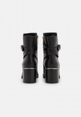 Tommy Hilfiger BELT HEELED BOOT Classic ankle boots black BELT HEELED BOOT Классические ботильоны черный