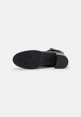 Tommy Hilfiger BELT HEELED BOOT Classic ankle boots black BELT HEELED BOOT Классические ботильоны черный