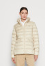 Tommy Hilfiger PADDED GLOBAL STRIPE JACKET Light jacket classic beige УТЕПЛЕННАЯ КУРТКА GLOBAL STRIPE JACKET Легкая куртка классический бежевый