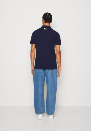 Tommy Hilfiger TOMMY HILFIGER X SHAWN MENDES POLO UNISEX Polo shirt carbon navy TOMMY HILFIGER X SHAWN MENDES POLO UNISEX Рубашка поло углеродный флот