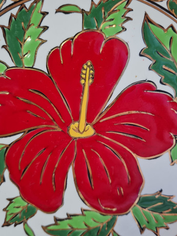 Декоративная тарелка винтажная Nassos с красным цветком и листьями, ручная работа, 18 x 2 см, Родос, 1960-70гг.