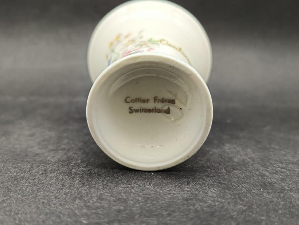 Ваза винтажная малая Cottier Freres Switzerland "Эшинен-Зе" с цветочным декором, фарфор, 7 х 8 см, Швейцария, 1960-70гг.