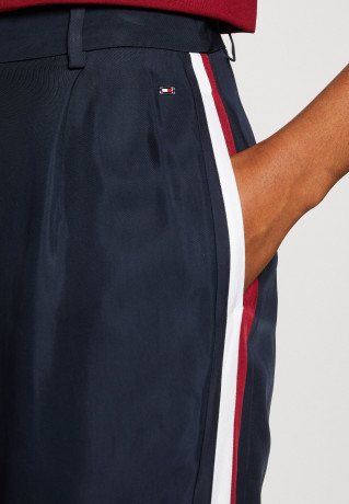 Tommy Hilfiger WIDE LEG PIECED PANTS Trousers desert sky БРЮКИ С ШИРОКИМИ НОГАМИ Брюки небо пустыни