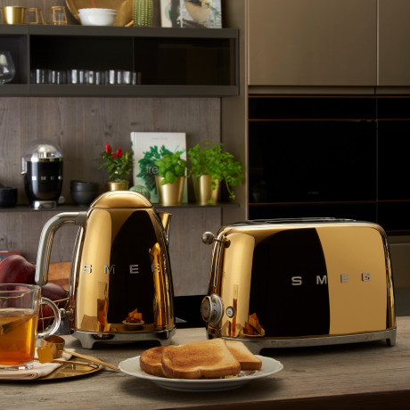 Smeg Smeg Wasserkocher KLF03GOEU, 1,7 l, 2400 W  Чайник Smeg KLF03GOEU, 1,7 л, 2400 Вт