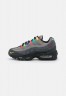 Nike Sportswear AIR MAX 95 Sneaker low light charcoal/university red/black AIR MAX 95 низкие кроссовки женские светло-угольный/университетский красный/черный