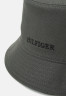 Tommy Hilfiger PREP MONOREV BUCKET UNISEX Hat black PREP MONOREV BUCKET UNISEX Шапка черный