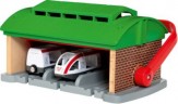 BRIO Mitnehm-Lokschuppen mit Reisezug Локомотивное депо с пассажирским поездом