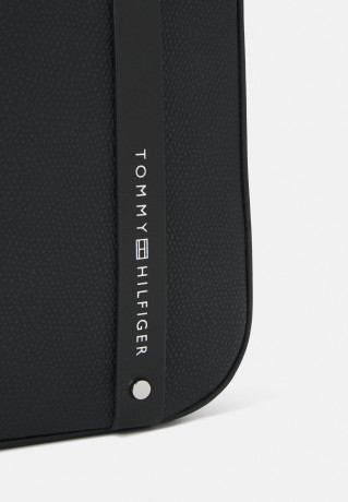 Tommy Hilfiger BUSINESS SLIM COMPUTER UNISEX Briefcase black КОМПЬЮТЕР BUSINESS SLIM UNISEX Портфель черный
