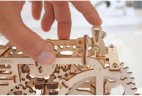 UGEARS Modellbausatz TRAKTOR Комплект моделей ТРАКТОР