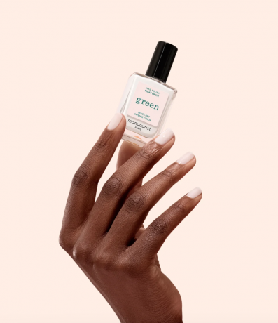 Manucurist Green Nagellack Milky White 15ml, Лак для ногтей Milky White (Франция), стойкое покрытие без сколов, безопасная растительная формула 9 Free, 15мл
