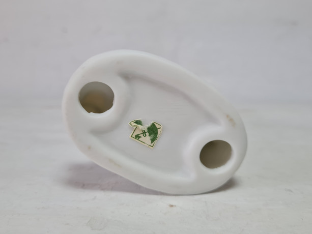 Статуэтка винтажная Lladro "Девочка с букетом цветов", фарфор, 12 x 7 см, Испания, 1960-70гг.