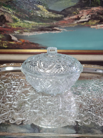 Чаша винтажная с крышкой, объемный декор, стекло, 13 см, Польша, 1960-70гг.