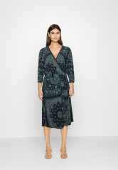 Tommy Hilfiger BANDANA WRAP KNEE DRESS Day dress desert sky ПЛАТЬЕ-БАНДАНА С ЗАПАХОМ НА КОЛЕНА Повседневное платье небо пустыни