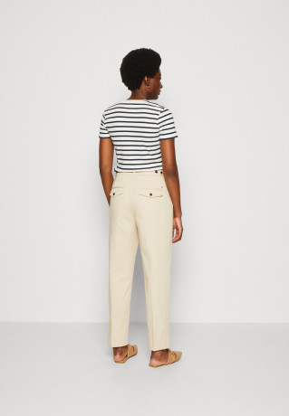 Tommy Hilfiger TAPERED PANT Trousers classic beige ЗАЖИМНЫЕ БРЮКИ Брюки классический бежевый