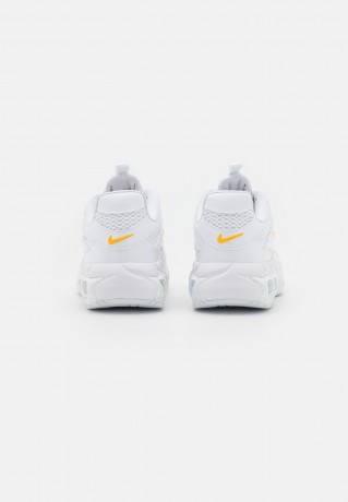 Nike Sportswear W ZOOM AIR FIRE SNKR Sneaker low white/university gold W ZOOM AIR FIRE SNKR кроссовки женские низкие белый/университетское золото