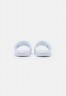 Nike Sportswear VICTORI ONE SLIDE Pantolette flach white/black VICTORI ONE SLIDE Мюли на плоской подошве белый черный