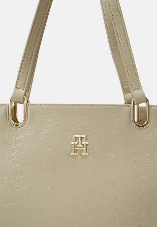 Tommy Hilfiger TH TIMELESS MED Handbag beige TH TIMELESS MED сумка бежевый