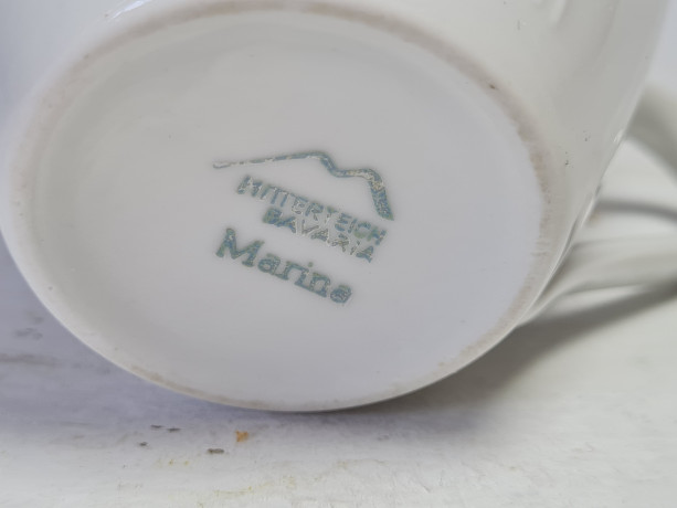 Кофейная чашка винтажная Mitterteich Bavaria, белый фарфор с красочным декором, 10,5 x 7 см, Германия, 1960-70гг.