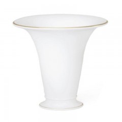 KPM Berlin KPM Vasen nach Karl-Friedrich Schinkel 1820-30 Vase 'Trompetenform 4 gross Goldrand' 180 mm KPM Вазы после Карла-Фридриха Шинкеля 1820-30 Ваза &quot;Trumpet Shape 4 Large Gold Rim&quot; 180 мм