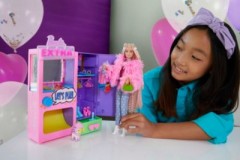 Mattel Barbie Extra Kleidungs-Automat Set inkl. Hund  Zubehor Набор дополнительной одежды для Барби, включая аксессуары для собак