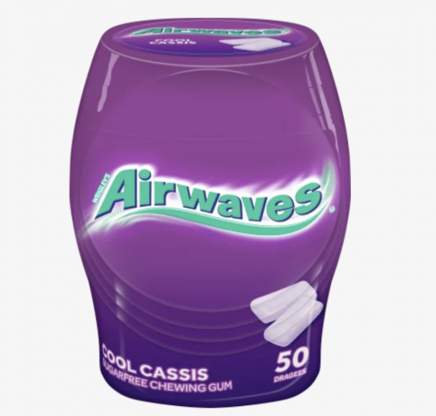 Airwaves Kaugummi, Cool Cassis, zuckerfrei, 50 St Жевательная резинка с ментолом и черной смородиной без сахара 50 шт.