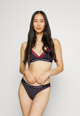 Tommy Hilfiger UNLINED TRIANGLE Triangle bra rose UNLINED TRIANGLE Бюстгальтер с треугольными чашечками Роза