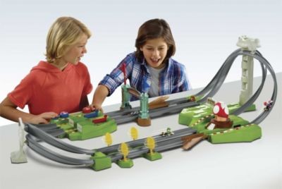 Mattel Hot Wheels Mario Kart Mario Rundkurs Trackset (SIOC) Гоночный трек Hot Wheels Mario Kart Mario Circuit (SIOC)